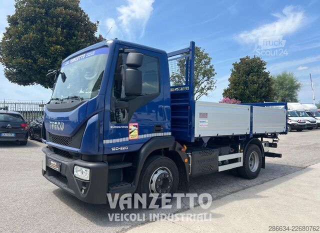 Trevägs tippbil Iveco Eurocargo 120
