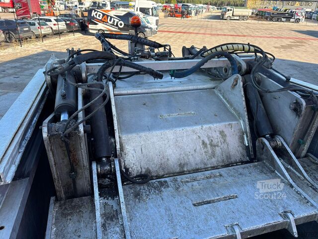  Mitsubishi Fuso Canter 7C15 4x2 FAUN Maxinea