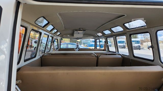 Мікроавтобус VOLKSWAGEN T 1 Samba mit Safarifenster