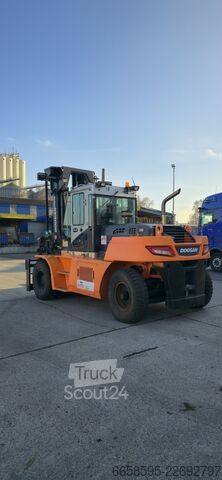 Forklift DOOSAN D160S-7