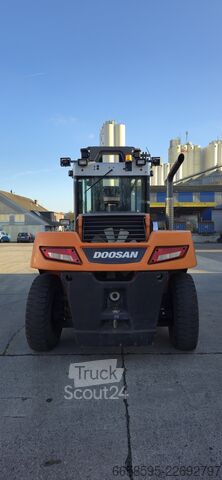 Forklift DOOSAN D160S-7