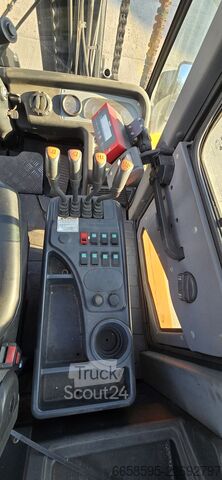 Forklift DOOSAN D160S-7