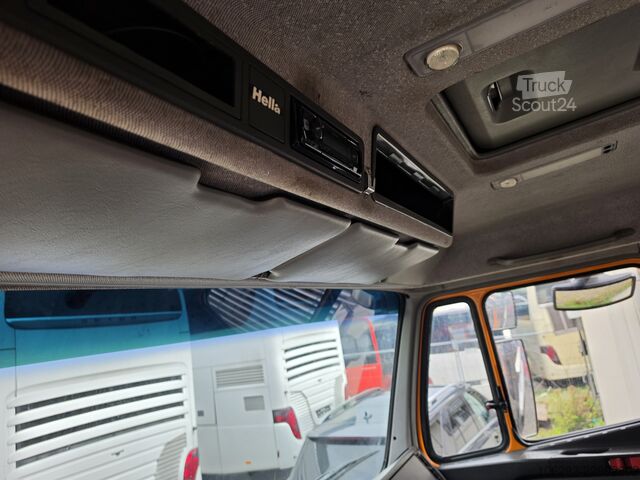 Tre-sidet tipbil Mercedes-Benz 1824 AK/ 36 V6 Blatt/Blatt Manual