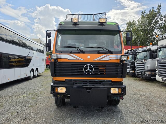 Tre-sidet tipbil Mercedes-Benz 1824 AK/ 36 V6 Blatt/Blatt Manual