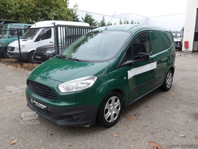 Fourgon Ford Transit Courir