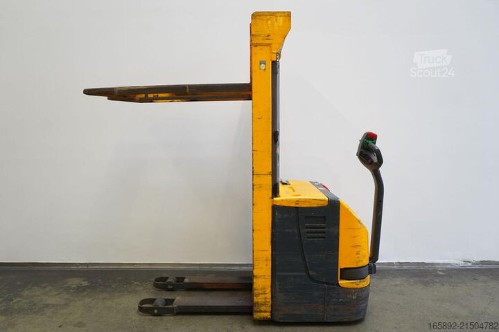 Handmatige stapelaar Jungheinrich EJC14G