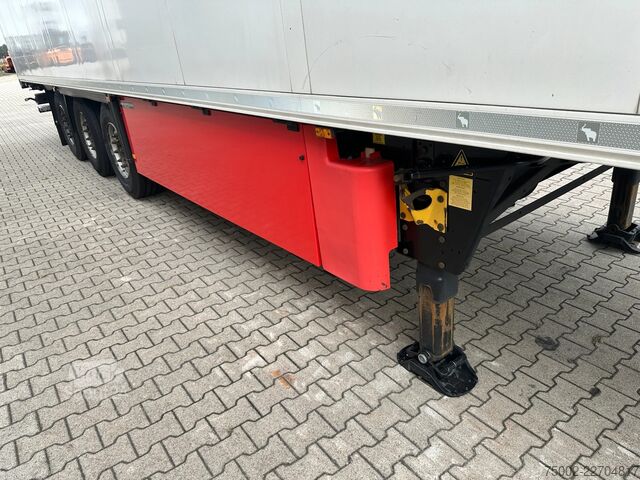 Vežimas šaldytuve ir (arba) šaldytuve Schmitz Cargobull N/A THERMOKING SLXi 300 D/E  / DISCBRAKES / 2x ...