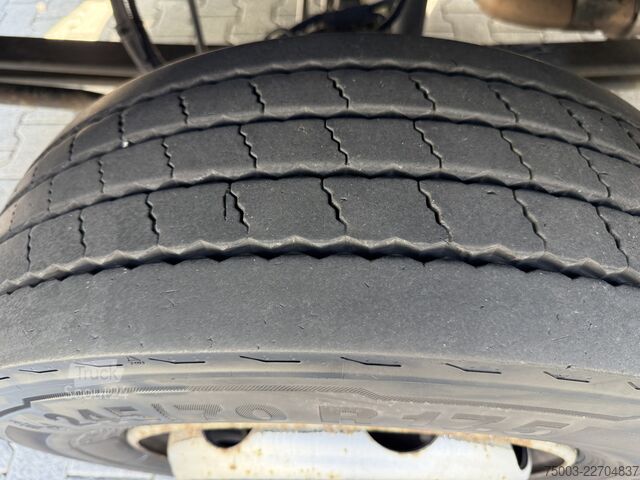 Platforminis sunkvežimis Daf LF 210.12 Kran Palfinger 4501