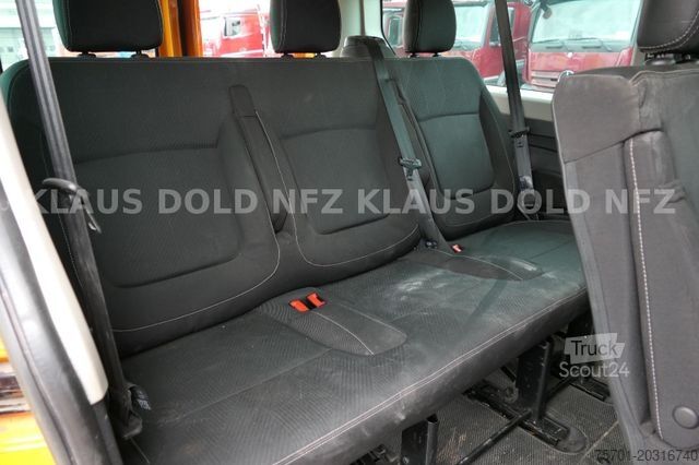 Minibüs RENAULT Trafic Combi 9-Sitze Unfallschaden