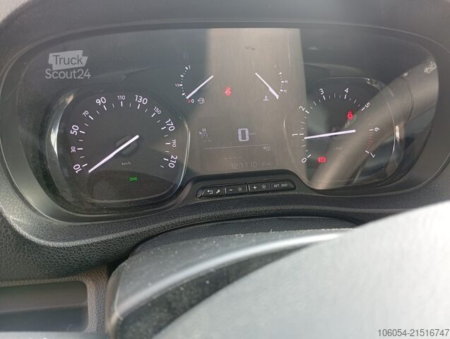 Furgoneta de batalla larga Toyota Proace