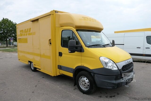 Furgons ar kasti iveco Daily 35 S11 C30C AUTOMATIK KAMERA Regale LUFT DURCHGANG EURO-5 CoC