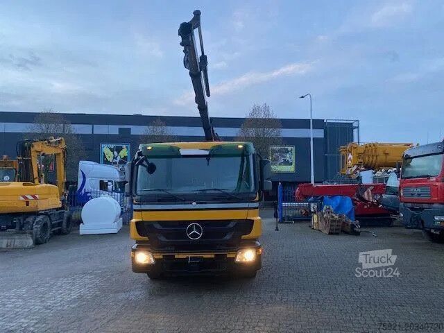 Vrachtwagen met kraan Mercedes-Benz Actros 2548 +  Fassi F 215 A / 235 AXP 24