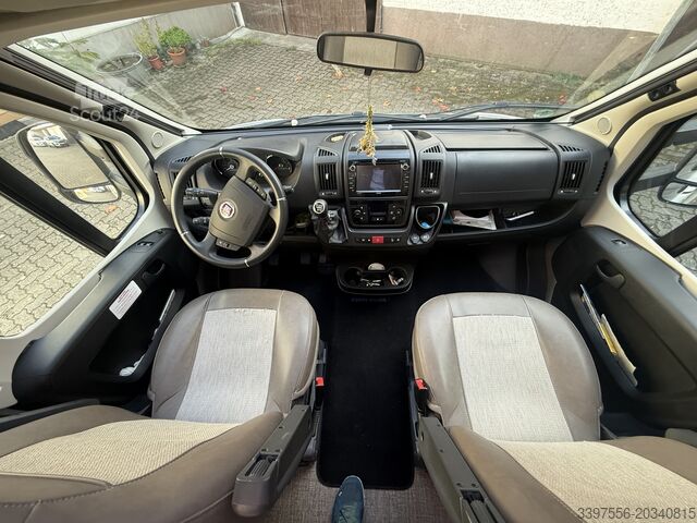 Polintegrirani avtodom Eura Mobil Profila T 695 EB