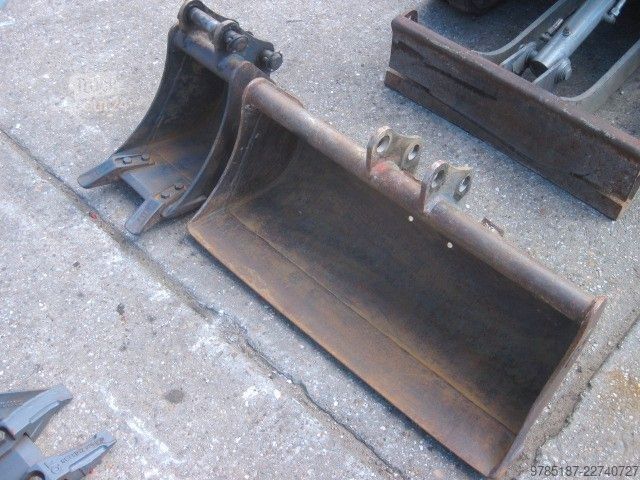 Mini bager BOBCAT E 08 * 3x Löffel * * Verstellfahrwerk * vgl. 10