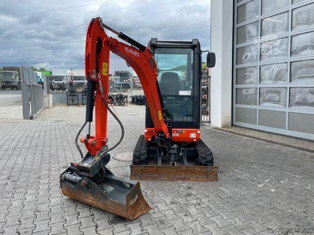 Minibagr Kubota KX019-4 / nur 299h / 2024 / Löffelpaket
