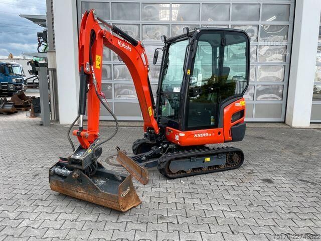 Minibagr Kubota KX019-4 / nur 299h / 2024 / Löffelpaket
