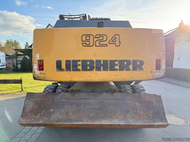 Pojazd użytkowy Liebherr A924 Litronic Mobilbagger abknickbarer Hauptarm