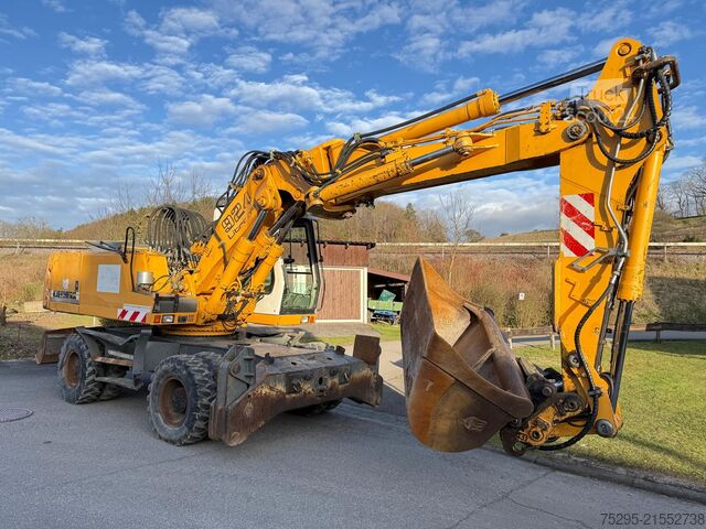 Pojazd użytkowy Liebherr A924 Litronic Mobilbagger abknickbarer Hauptarm