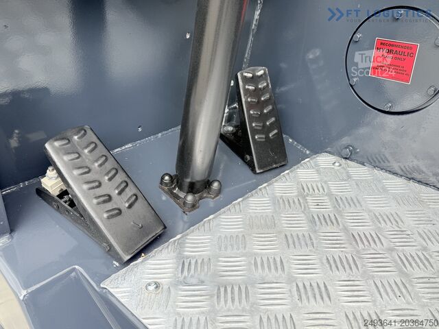 Vierwegheftruck Combilift CB4000 TRIPLEX 5200 FREE-LIFT POSITIONER