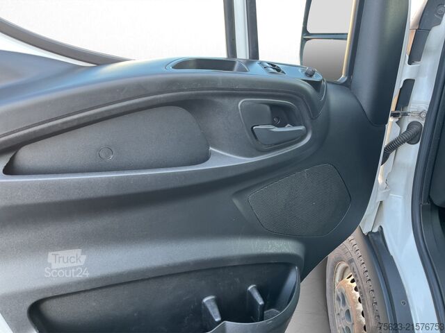 Skåpbil IVECO Daily Koffer LBW Klima