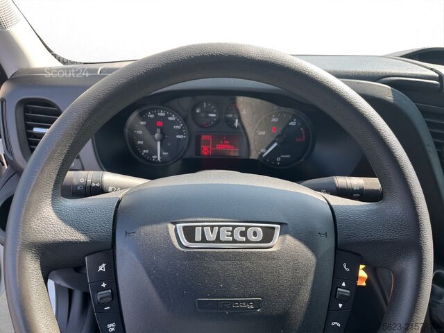 Skåpbil IVECO Daily Koffer LBW Klima