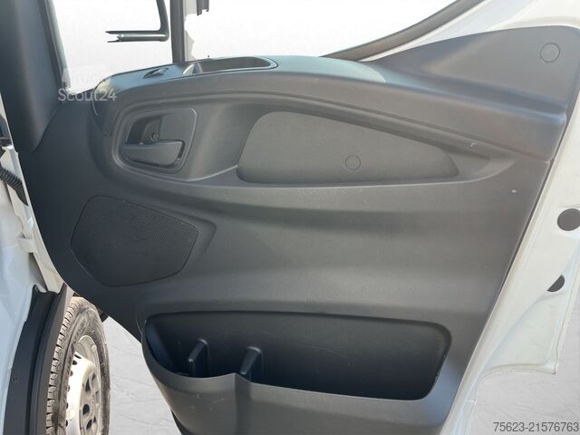 Skåpbil IVECO Daily Koffer LBW Klima