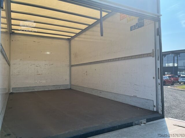 Skåpbil IVECO Daily Koffer LBW Klima