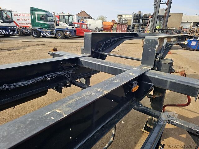 Transportul de containere FLIEGL SDS 350/ LOWLOADER 20 FOOT CONTAINER CHASSIS / ...