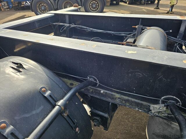 Transportul de containere FLIEGL SDS 350/ LOWLOADER 20 FOOT CONTAINER CHASSIS / ...