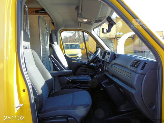Korotettu pakettiauto RENAULT Master 2.3 dCi 135 L3H3 -Kamera-