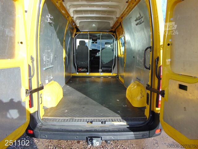 Korotettu pakettiauto RENAULT Master 2.3 dCi 135 L3H3 -Kamera-