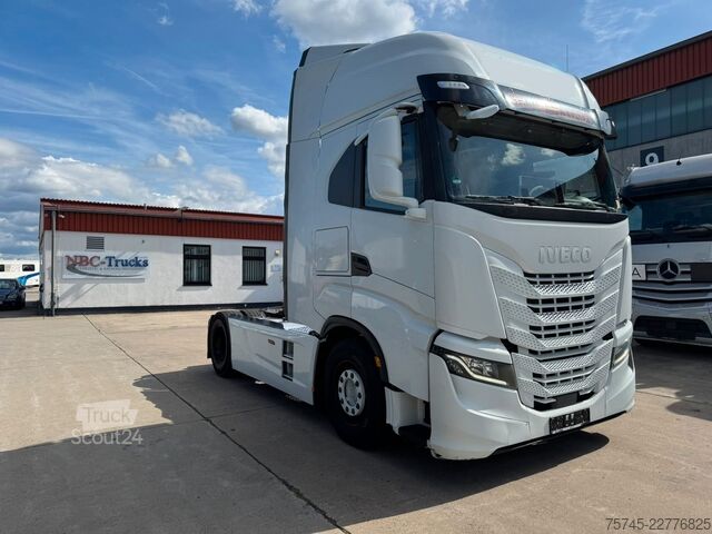 Standard trekkvogn IVECO S-WAY 480 * RETARDER * VOLLVERKLEIDUNG *