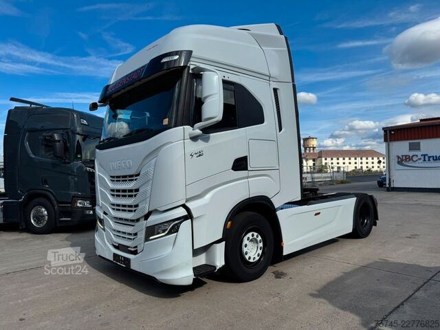 Standard trekkvogn IVECO S-WAY 480 * RETARDER * VOLLVERKLEIDUNG *