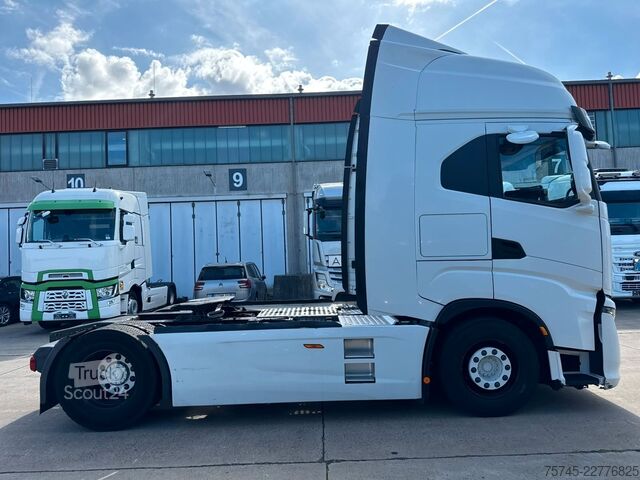 Standard trekkvogn IVECO S-WAY 480 * RETARDER * VOLLVERKLEIDUNG *