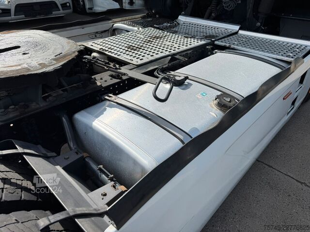 Standard trekkvogn IVECO S-WAY 480 * RETARDER * VOLLVERKLEIDUNG *
