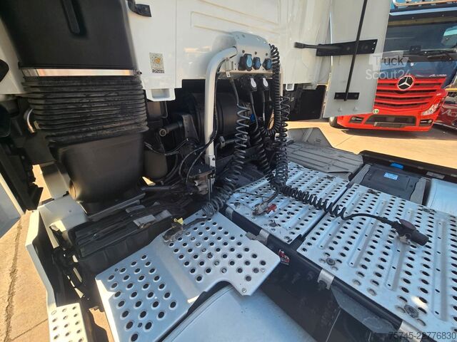 Standarta vilcējs RENAULT T480 * ACC * 2X TANK * SPURHALTE *