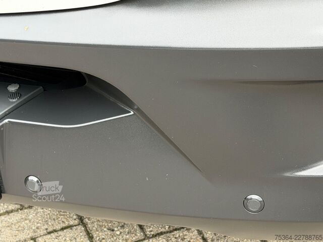 Minibus MERCEDES-BENZ Sprinter 313 BlueTEC 9 Sitze Rollstuhllift Klima