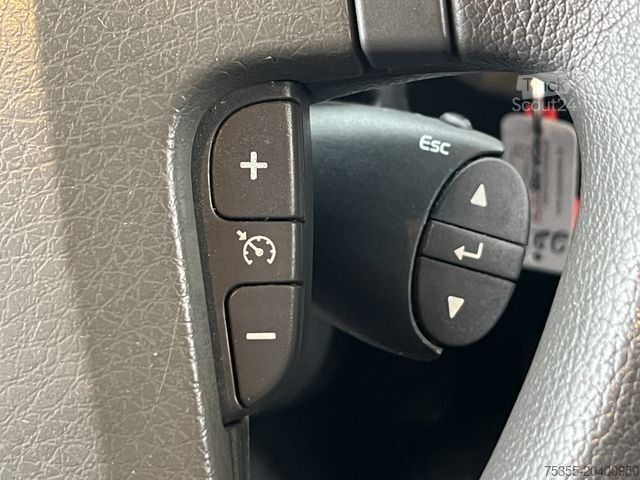 Вантажівка з платформою і тентом VOLVO FL 260 7,2m LBW Klima Tempomat AHK Orig. 125'km