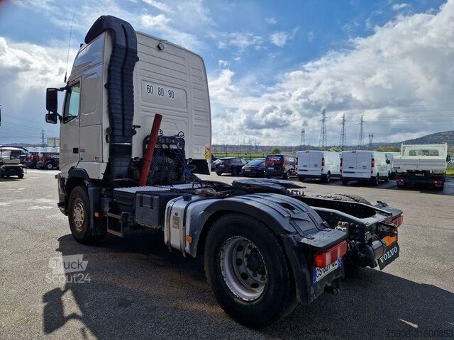 Standard tractor unit Volvo FH