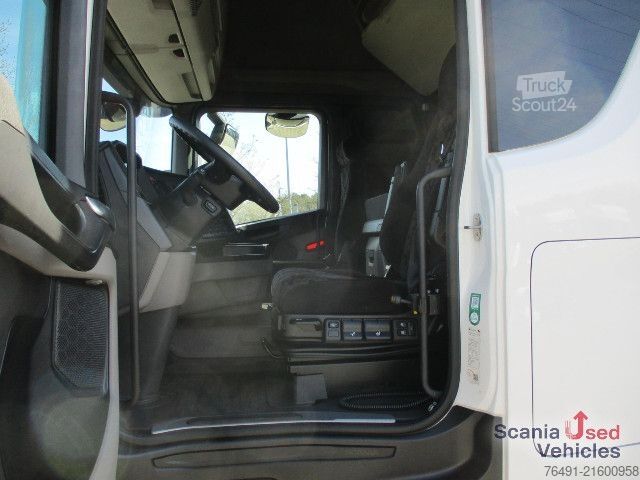 Camion de matières dangereuses Scania R 460 A4x2NA