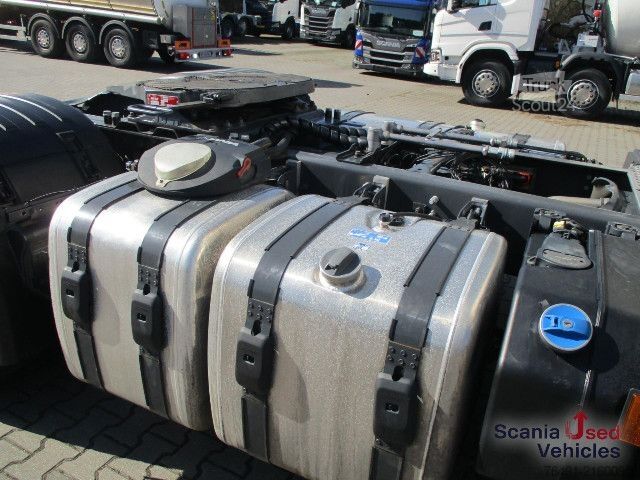 Camion de matières dangereuses Scania R 460 A4x2NA