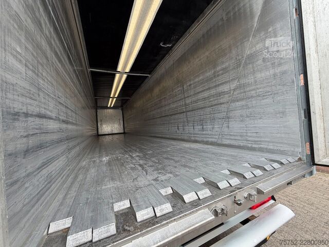 Vloer verplaatsen Kraker N/A K-Force 92m3 Cargo Floor 10MM 37.102KM! Liftas