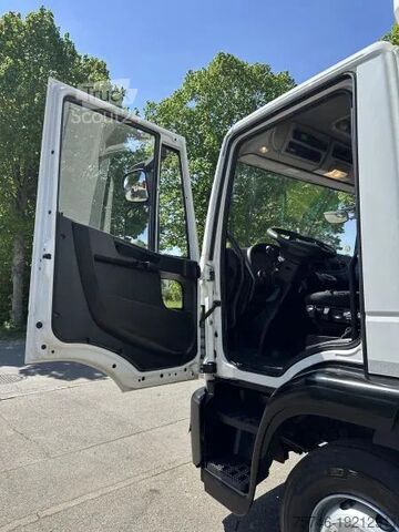Transport chłodniczy/mrożony Iveco EuroCargo 140E250 Tiefkühl Mitsubishi TDJ 300 K...