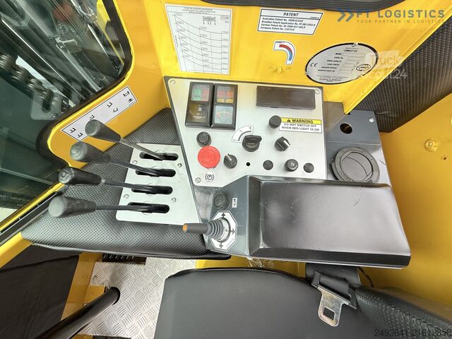 Stivuitor cu patru direcții Combilift C5000 DIESEL TRIPLEX 7600 FREE-LIFT