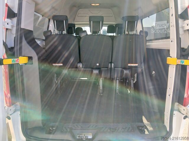 Ploščati dostavnik Ford Transit Custom 2.0 Tdci 130cv Combi 8p.