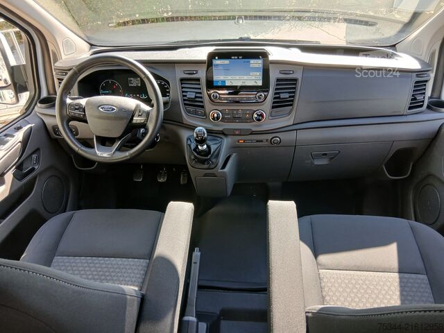 Ploščati dostavnik Ford Transit Custom 2.0 Tdci 130cv Combi 8p.