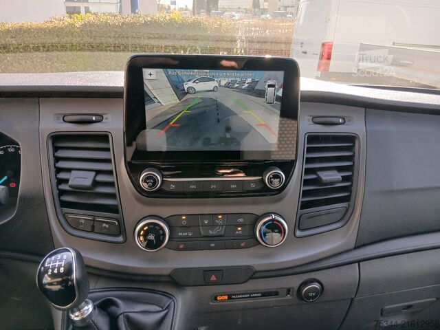 Ploščati dostavnik Ford Transit Custom 2.0 Tdci 130cv Combi 8p.