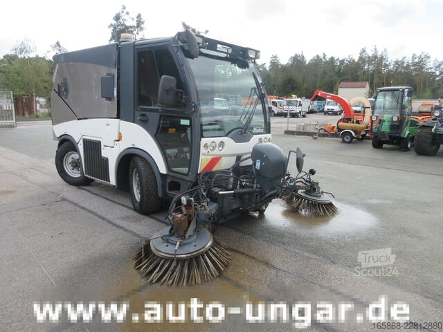 Balayeuse de voirie Hako CityMaster CM 2000 Bj. 2015 2-Besen-Syst