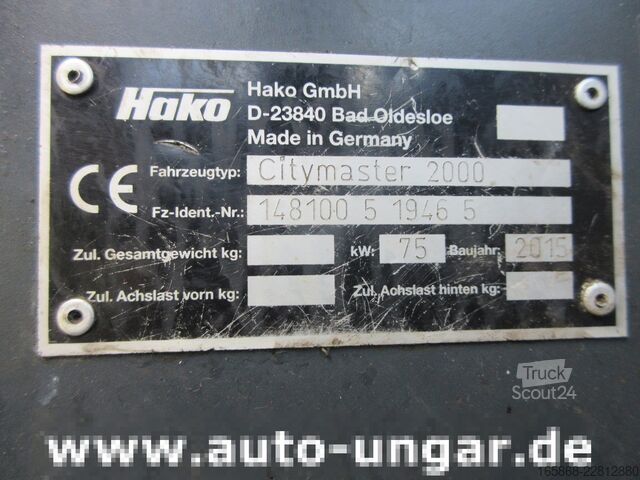 Balayeuse de voirie Hako CityMaster CM 2000 Bj. 2015 2-Besen-Syst