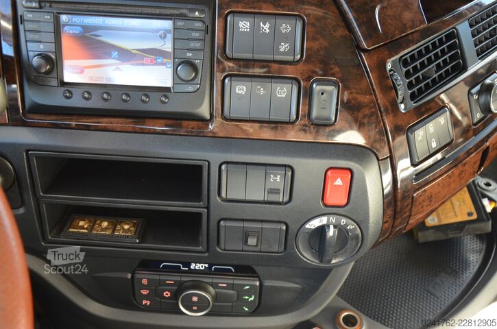 Standarta vilcējs DAF XF 480 / 2017r. / PCC / KLIMA P. FULL LED / RETARDER / NAVI / 2095